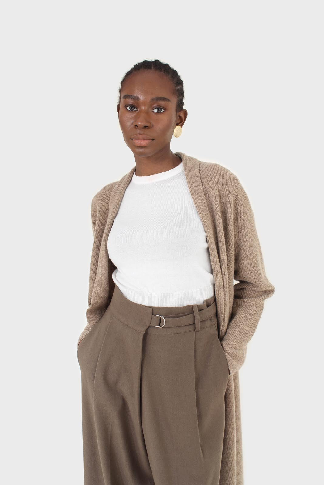 Brown tucked wrap belted loose fit trousers_15