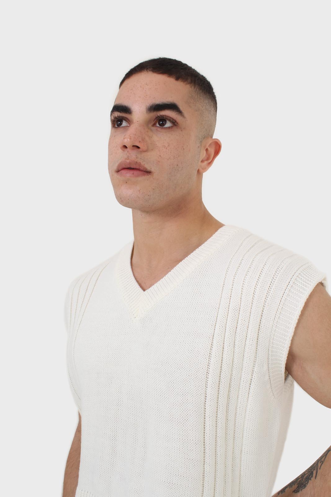 Ivory hi-low hem knit vest_2