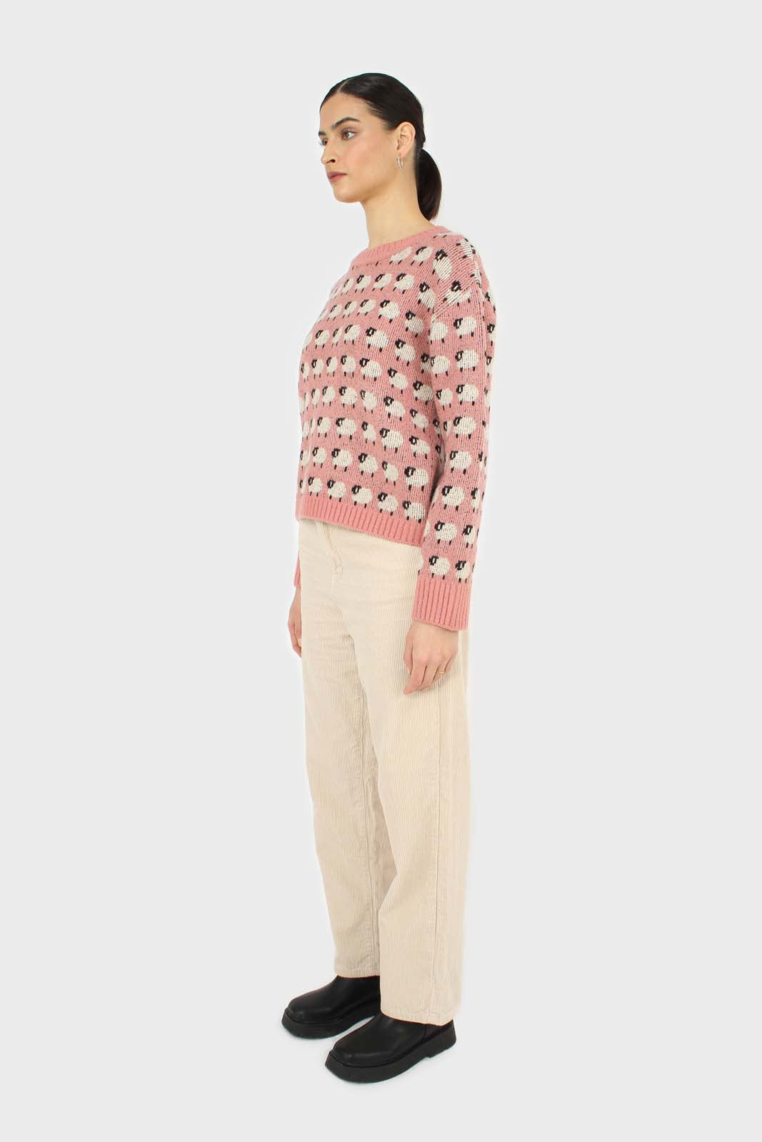 Pink intarsia sheep crew neck jumper_3