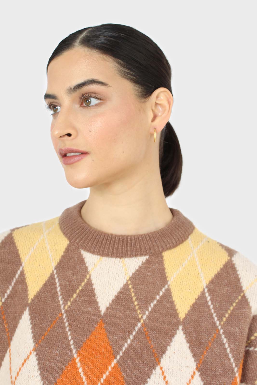 Brown and orange argyle crew neck jumper_5