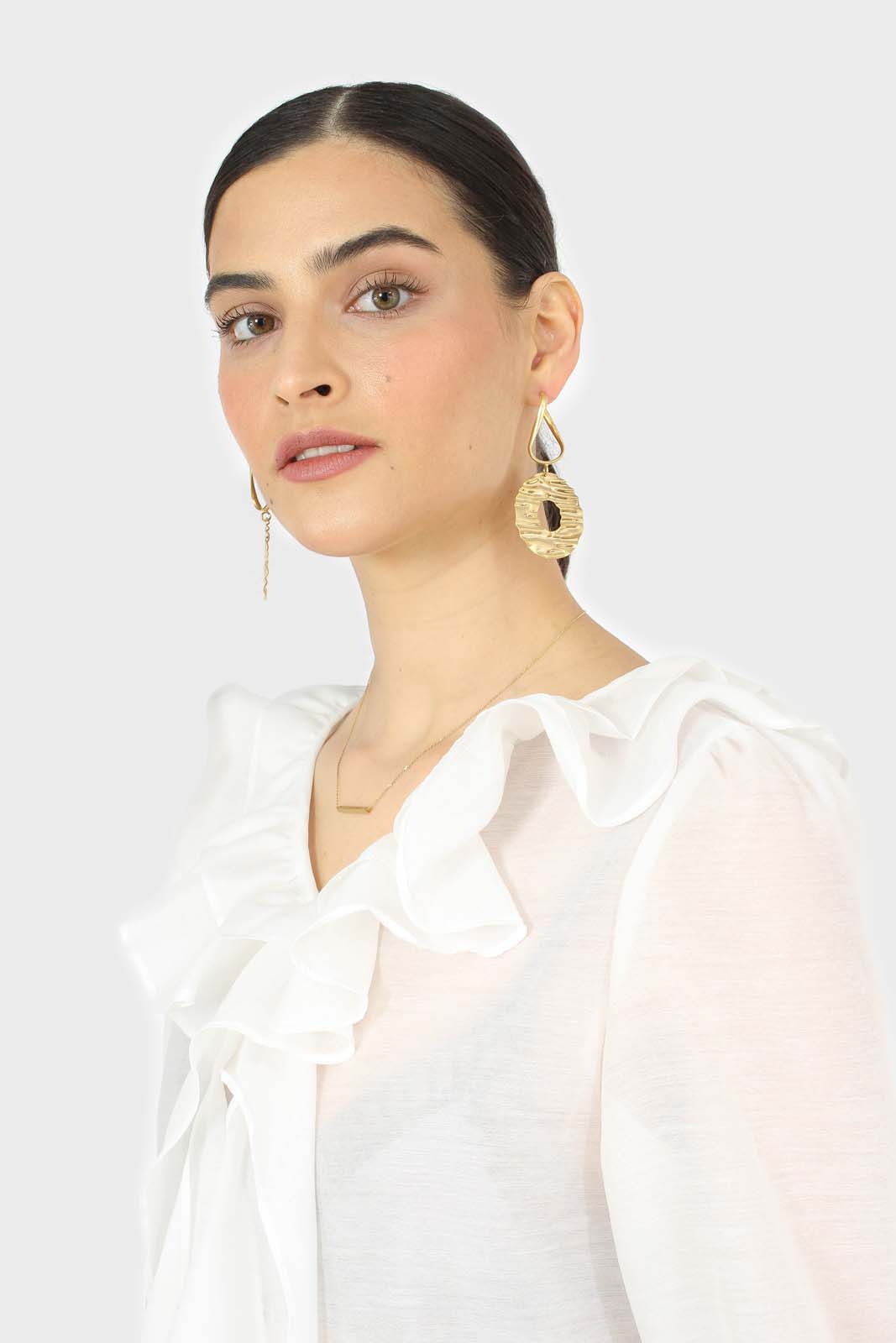 White double ruffle silky blouse_7