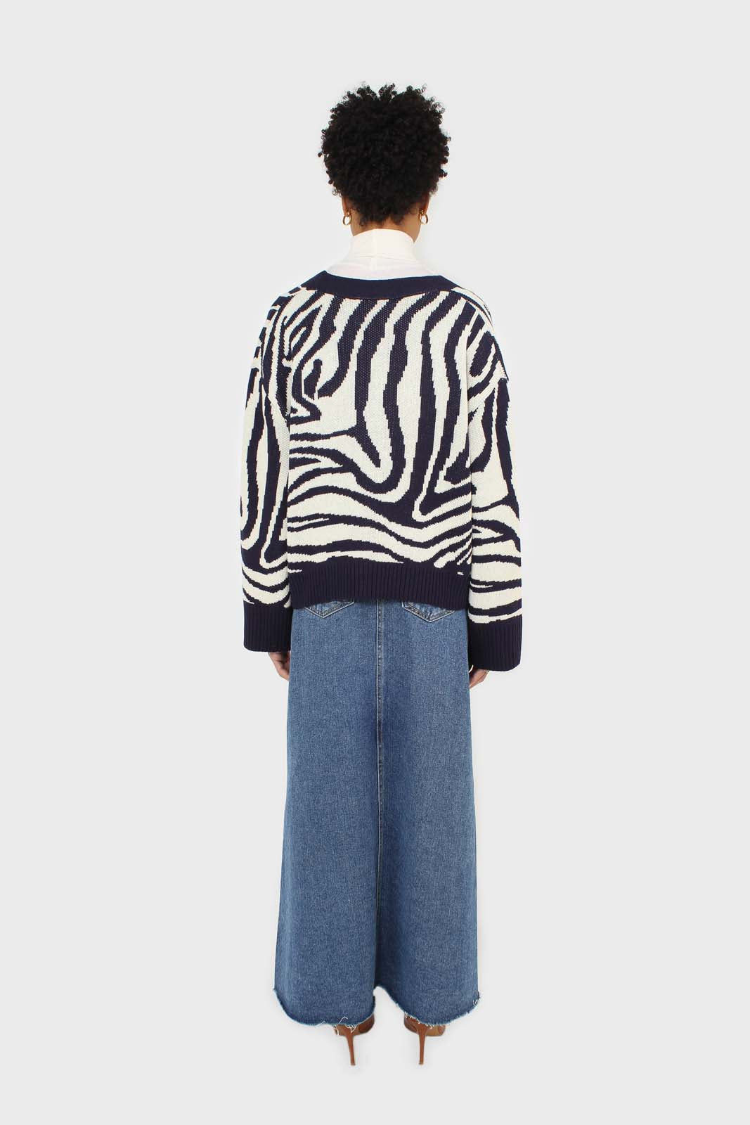 Navy blue and ivory intarsia zebra cardigan_5
