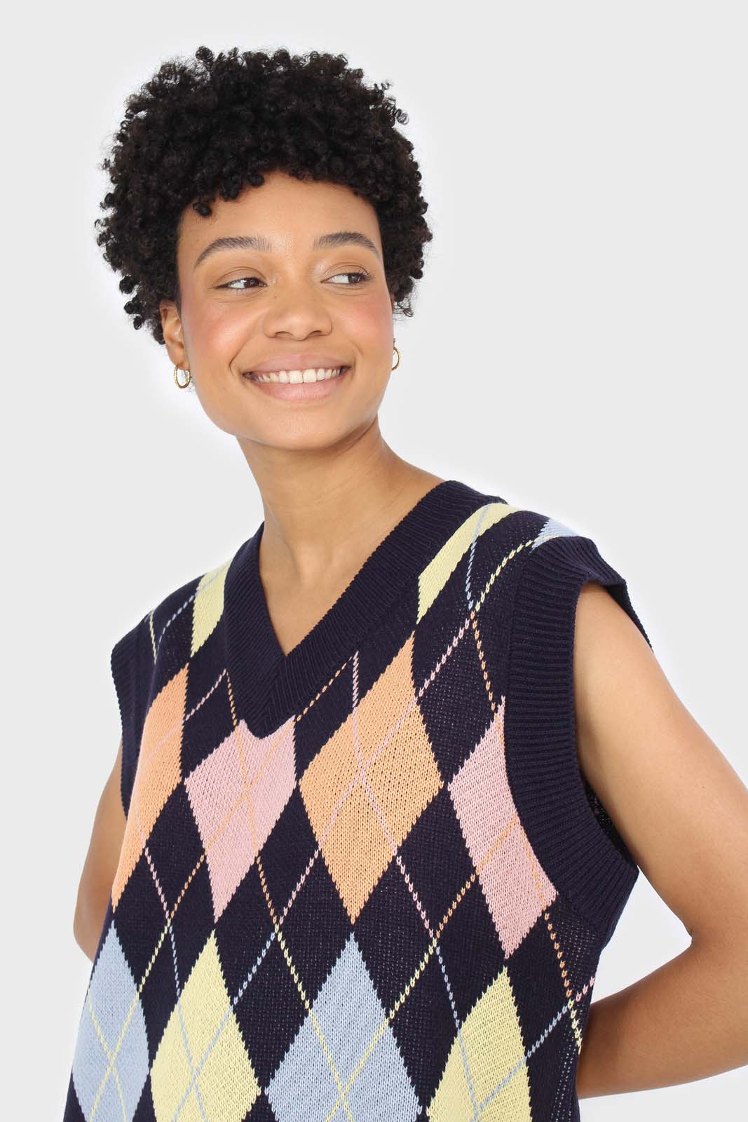 Navy and pastel multicoloured argyle sweater vest_6