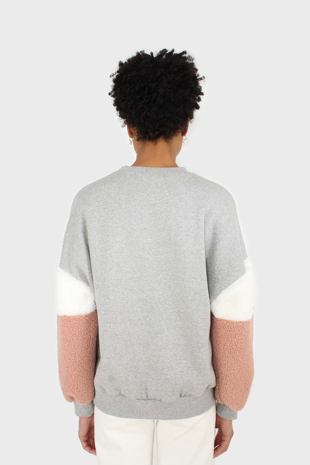 Grey and pink faux fur sleeved sweatshirt_2