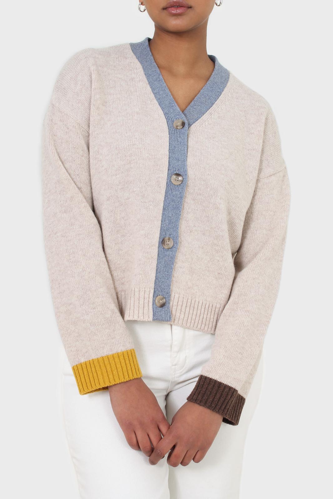 Oatmeal and blue contrast trim cardigan_8