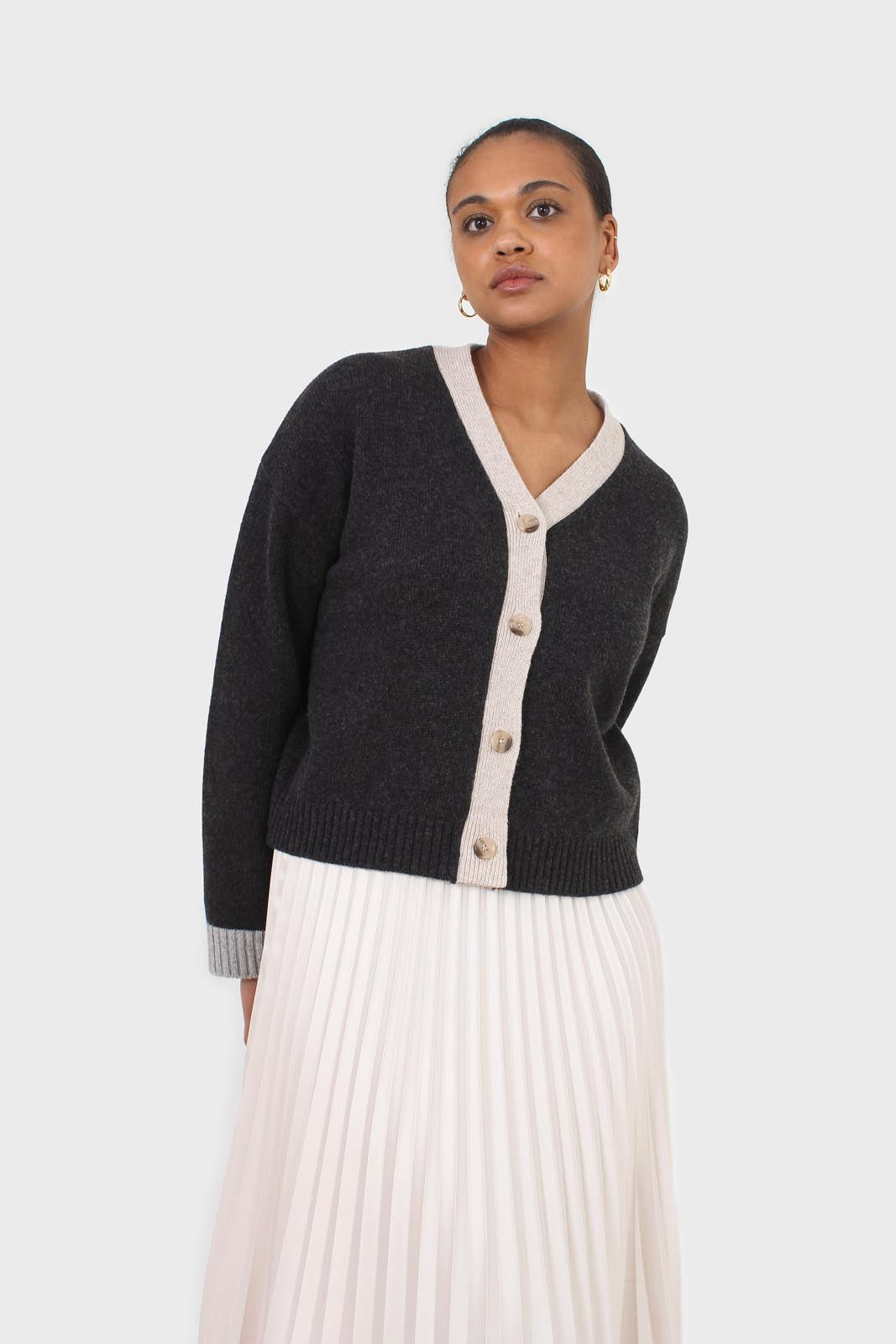 Charcoal and oatmeal contrast trim cardigan_8