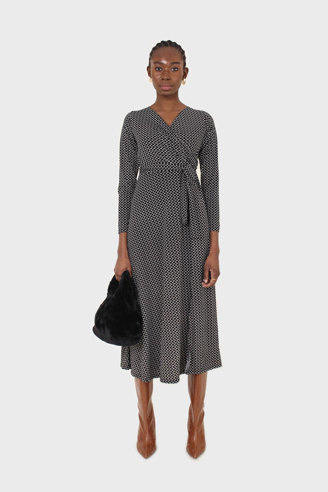 Black and white diamond jersey wrap dress_1