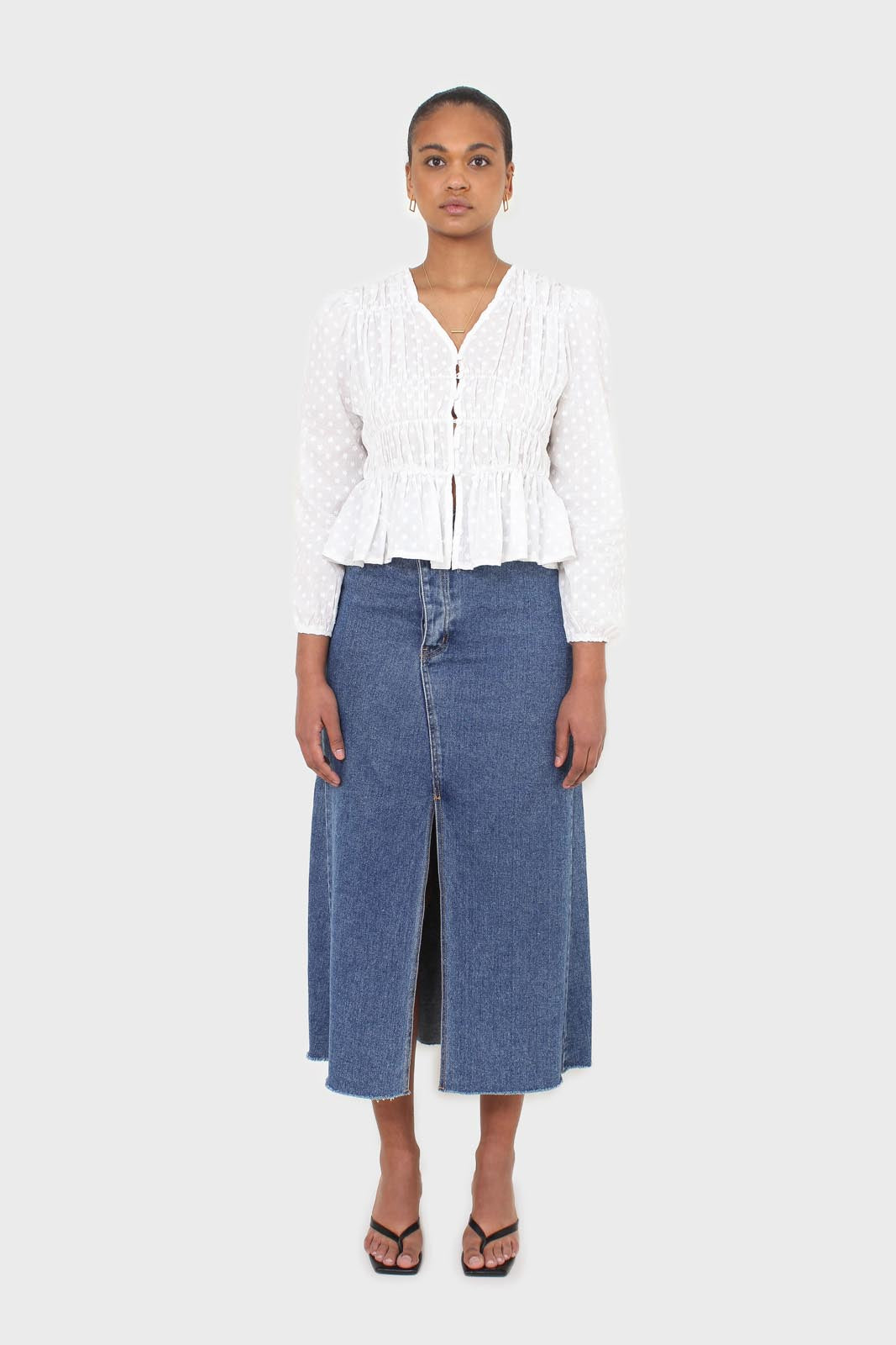 White embroidered floral blouse_3