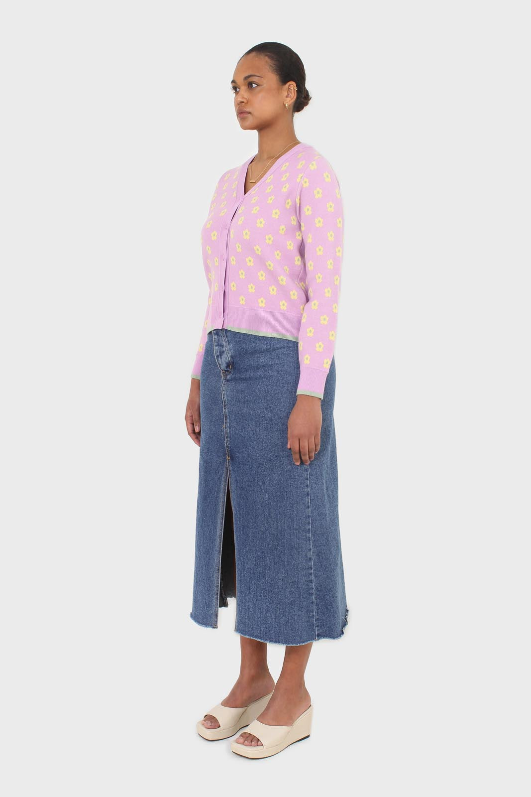 Lilac and yellow intarsia daisy cardigan_5