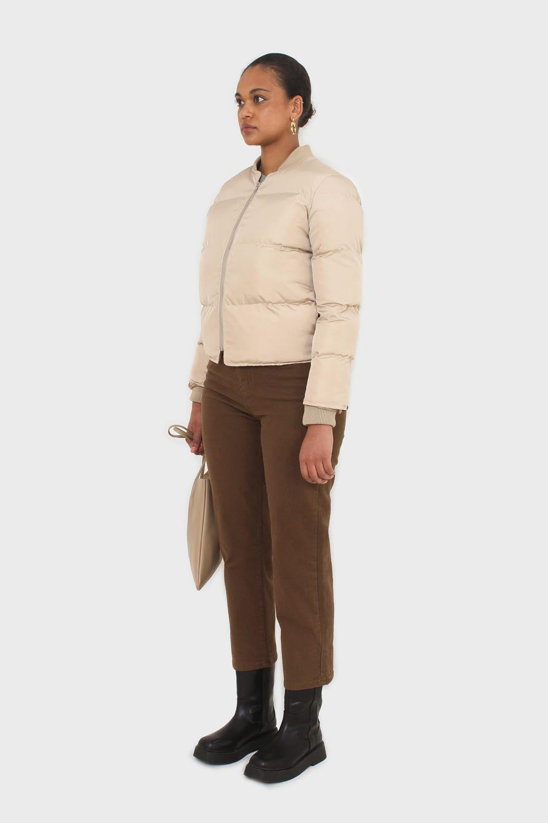 Beige round neck puffer jacket_10