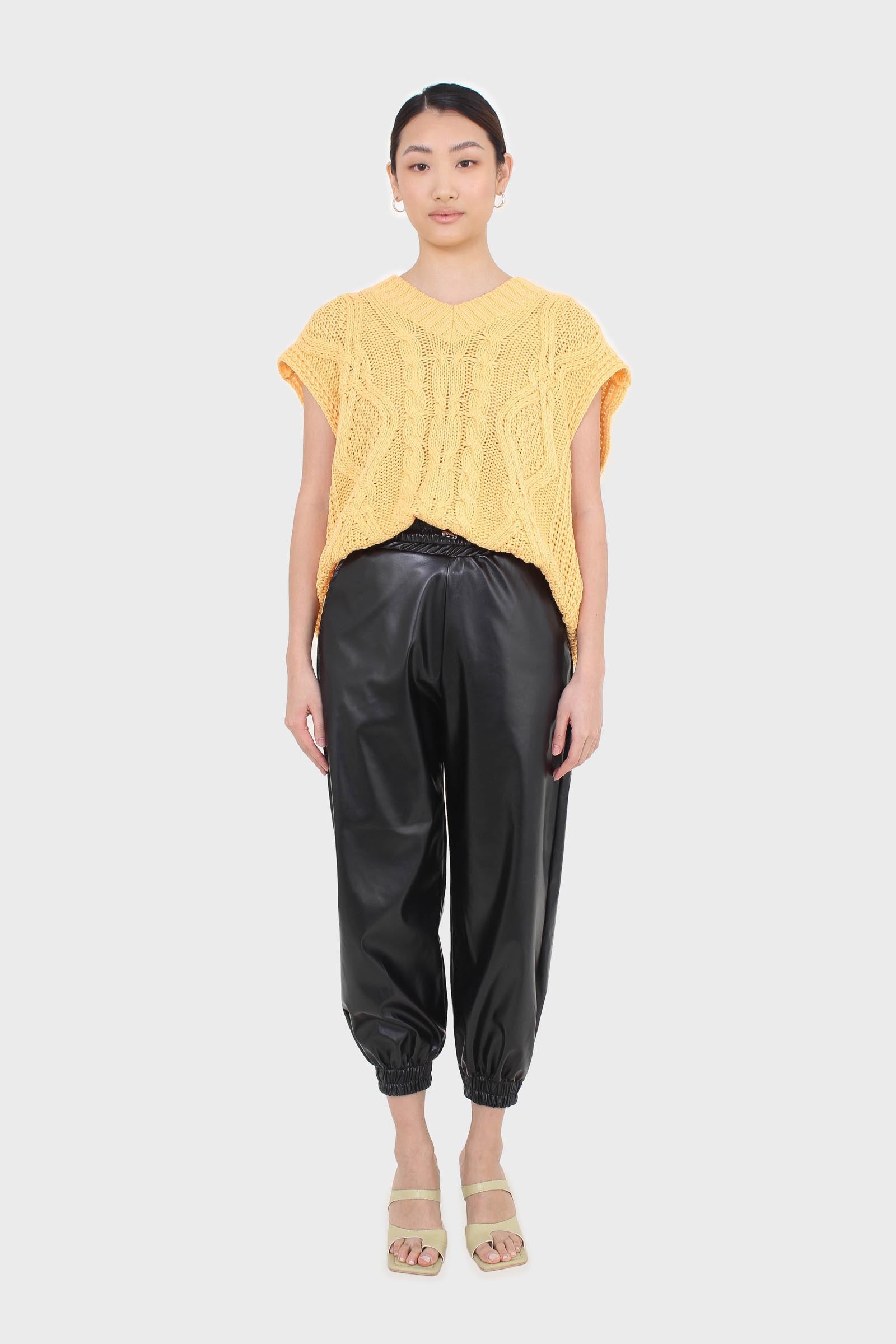 Black vegan leather jogging trousers_3