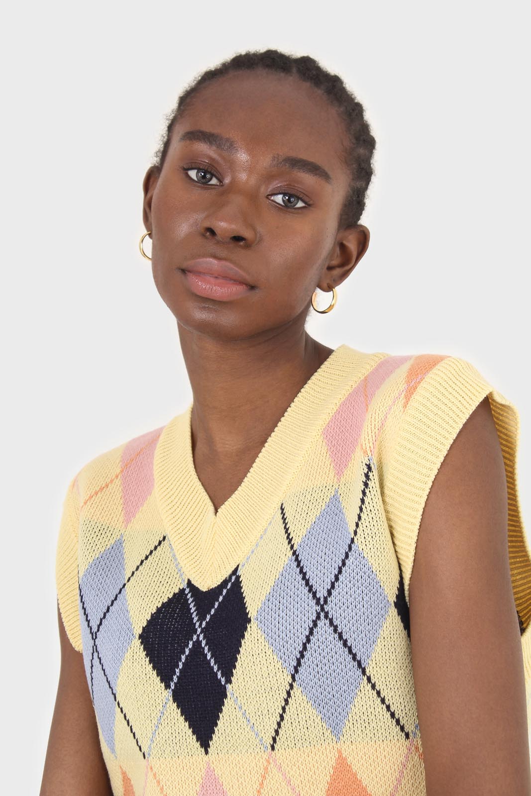 Yellow and pastel multicoloured argyle sweater vest_2
