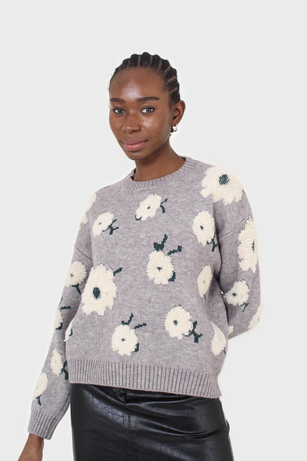 Grey and white floral crew neck jumper_7
