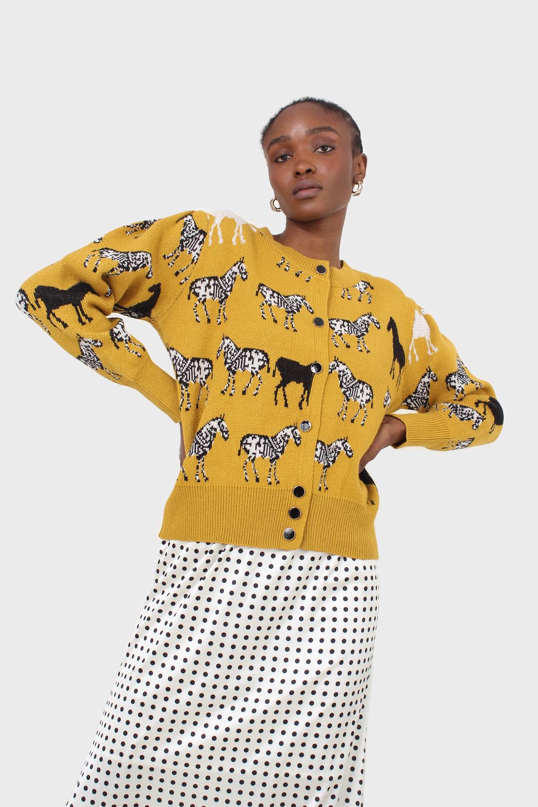 Mustard zebra metal button puff sleeved cardigan_8