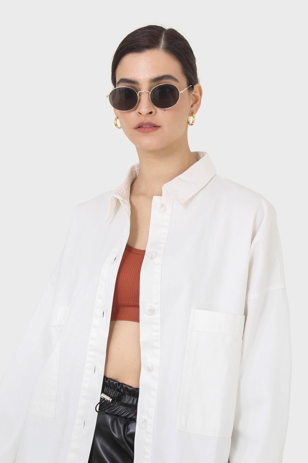 White large patch pocket oversized shirt_7