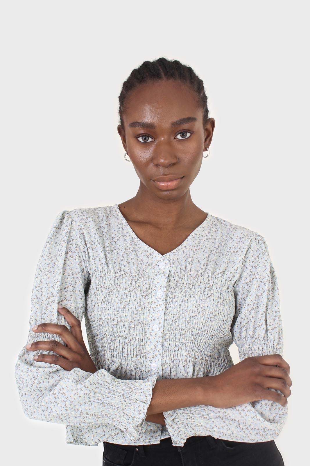 Pale blue tiny floral smocked blouse_5