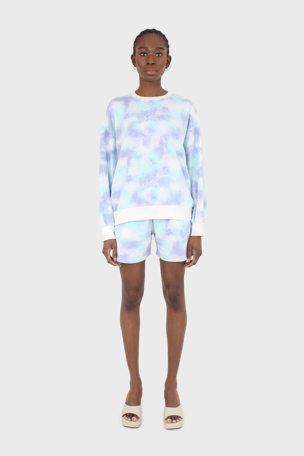 Blue and green tie dye sweatshirt_2