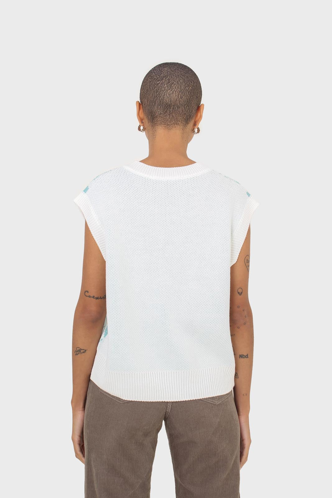 Ivory and blue argyle knit vest_3
