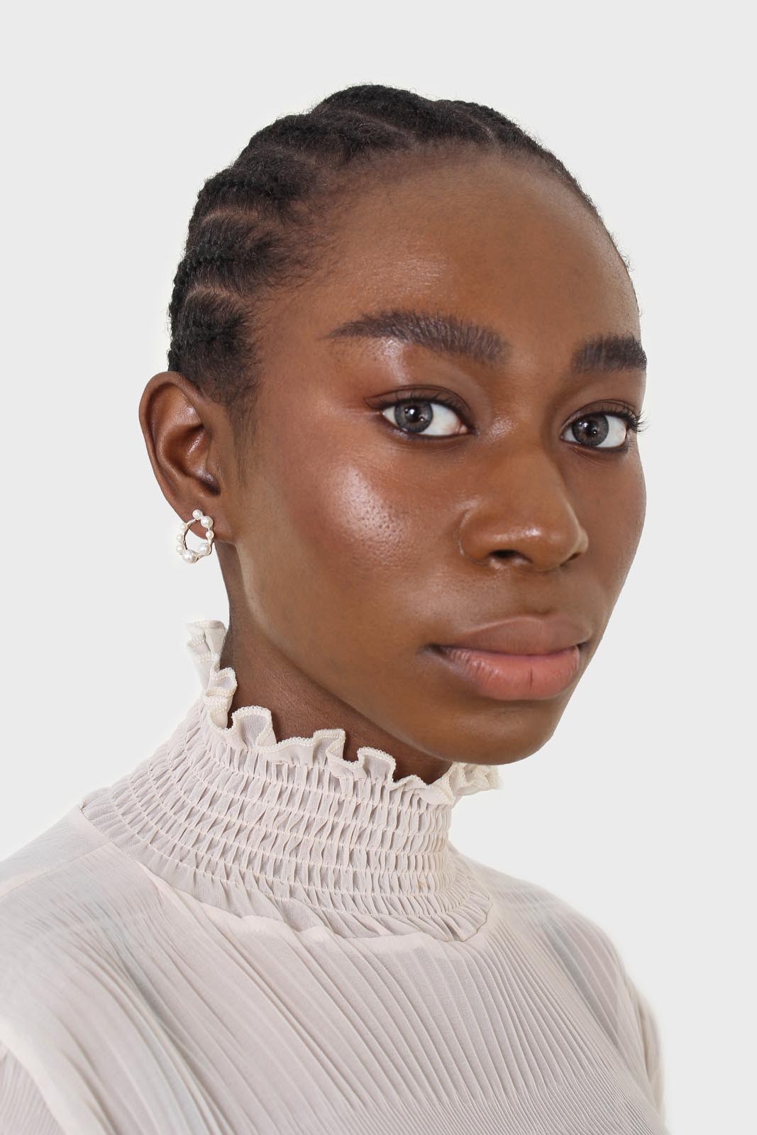 Silver dot pearls earrings_3