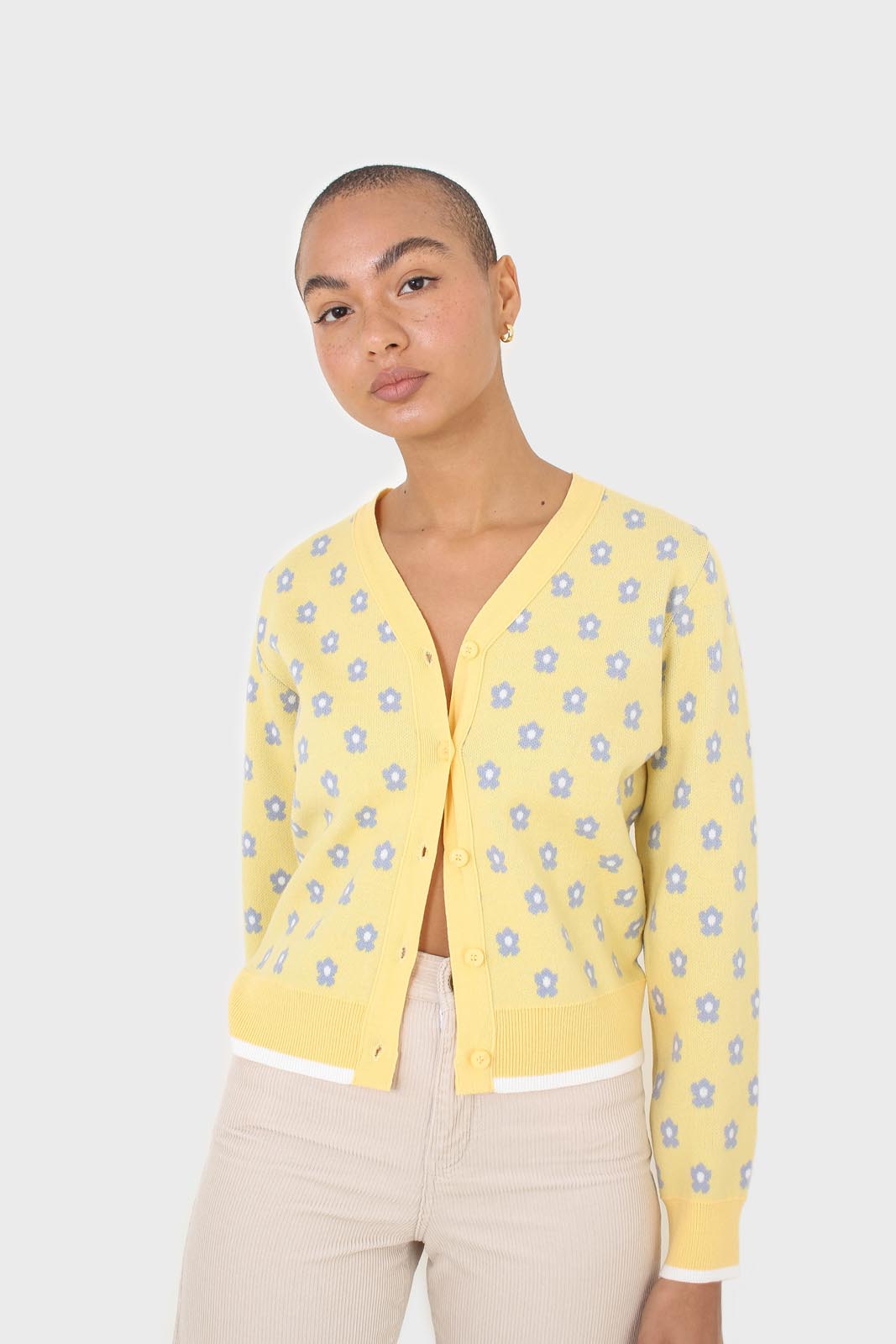 Yellow and blue intarsia daisy cardigan_1