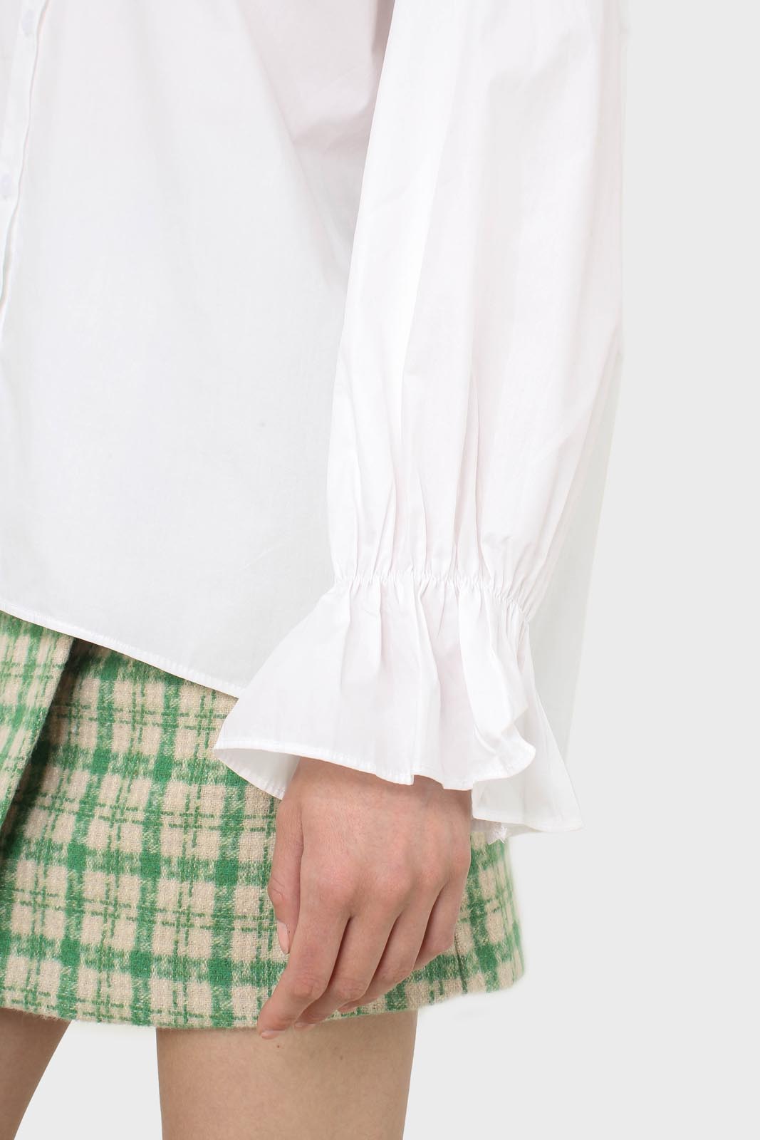 White large collar blouse_2