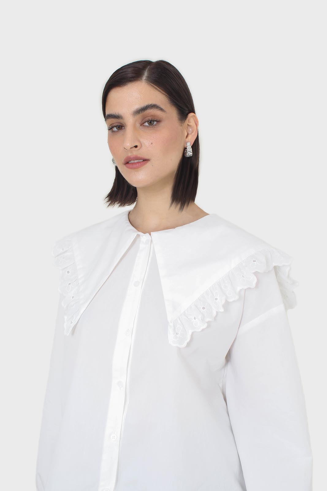 White large pointed collar cotton blouse_8