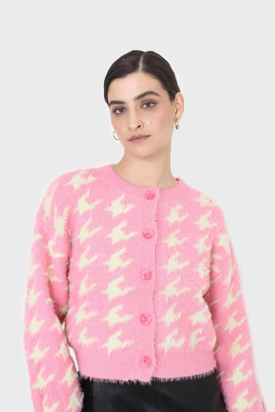Pink and cream houndstooth fuzzy cardigan_10
