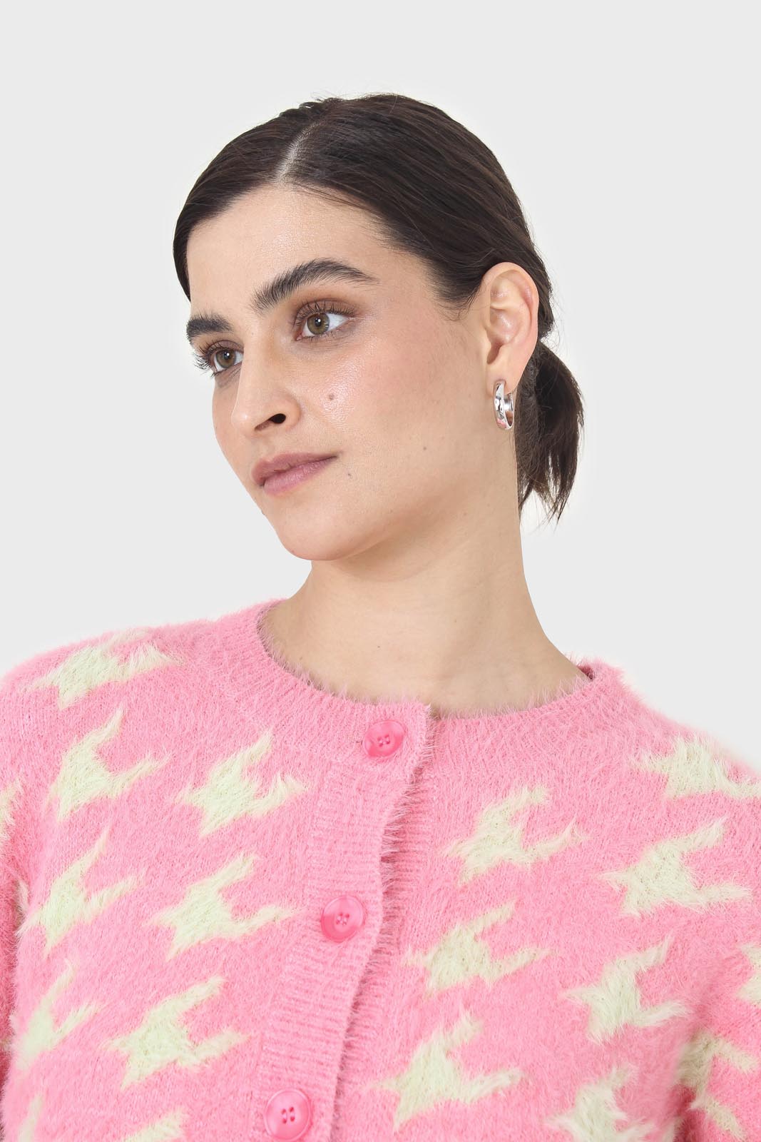 Pink and cream houndstooth fuzzy cardigan_11