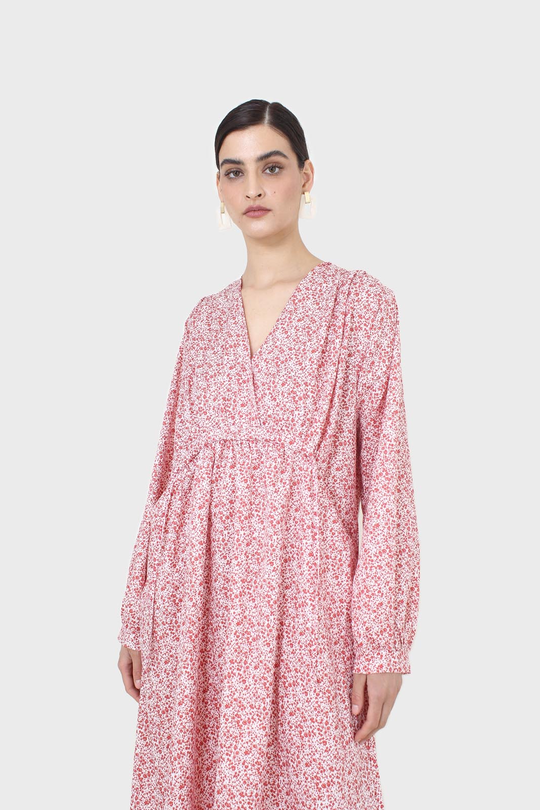 Pink and ivory floral print tie back maxi dress_11