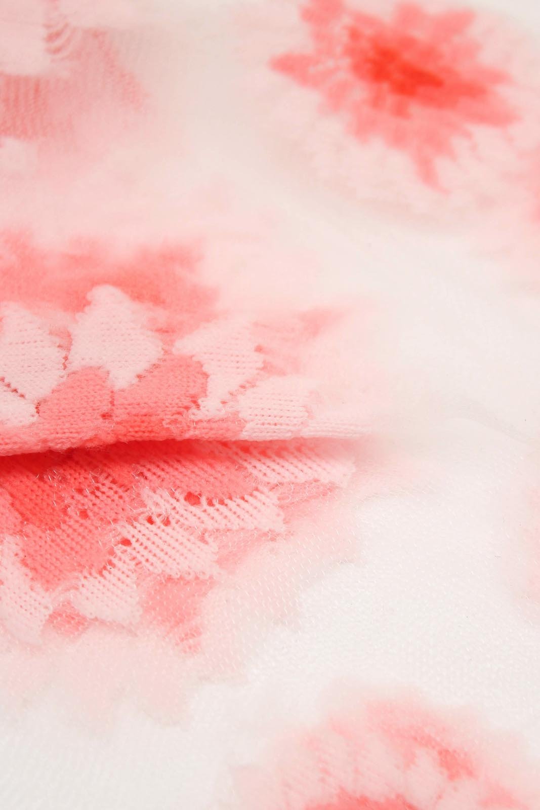 Pink large daisy sheer socks_2