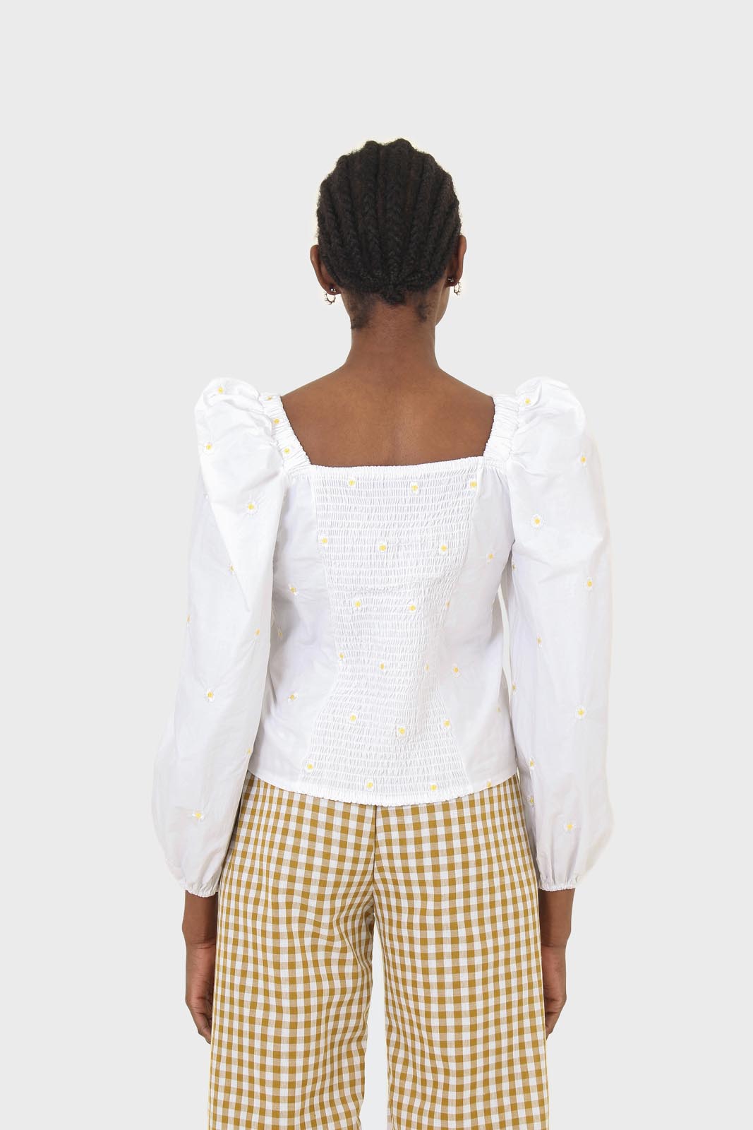 White daisy embroidered top_2