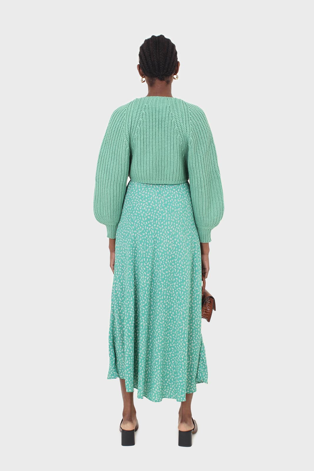 Green cross over balloon sleeve sweater_4