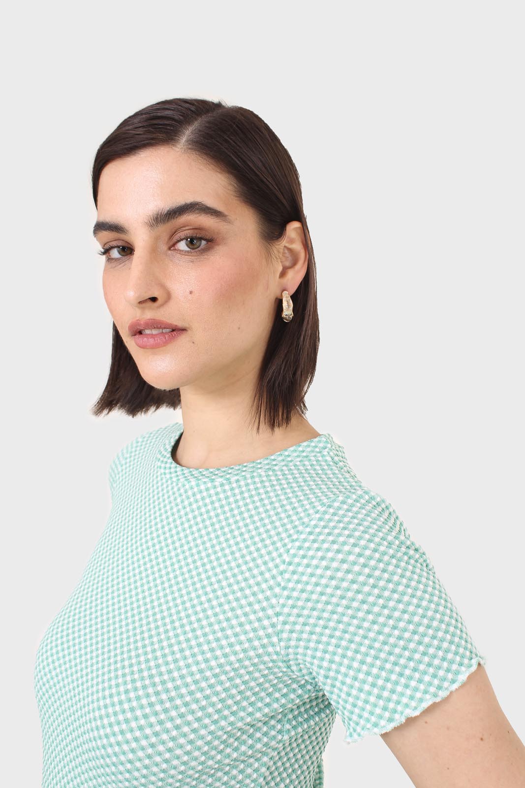 Green and ivory lettuce hem top_9