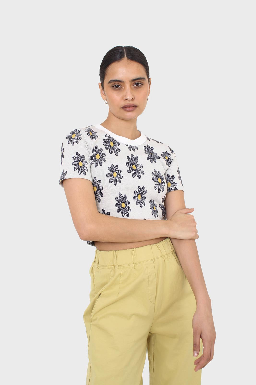 Ivory large daisy print cropped tee_3