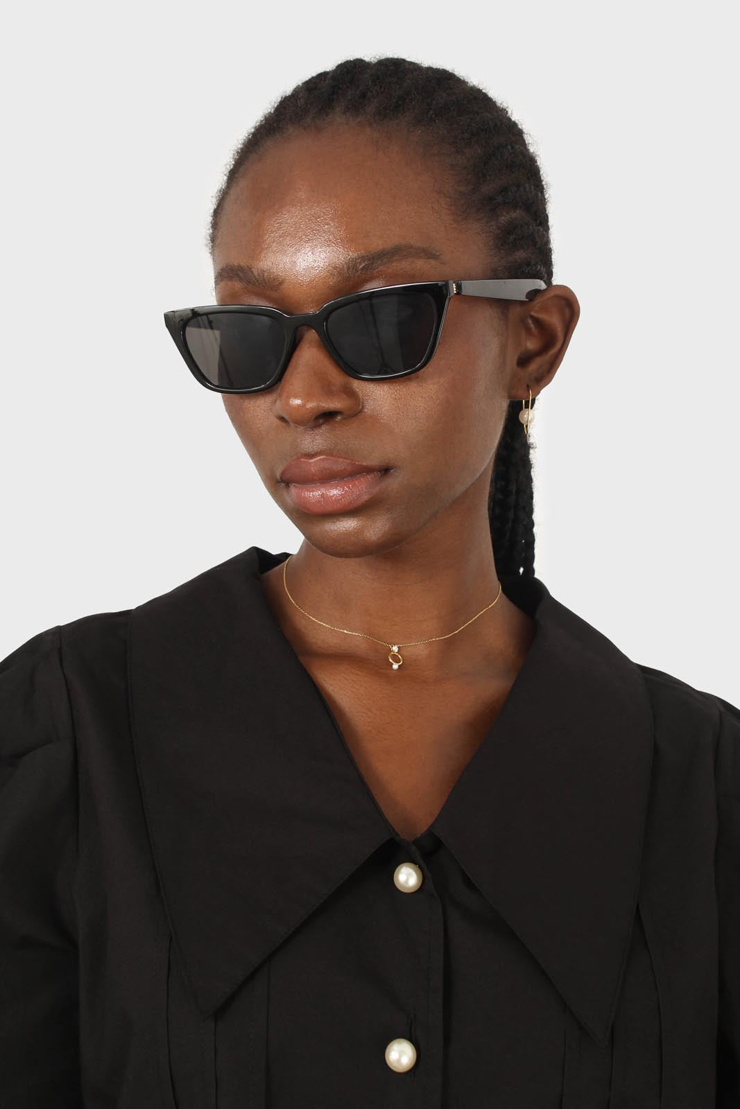 Black large collar pleated 3/4 sleeve pearl button blouse_7