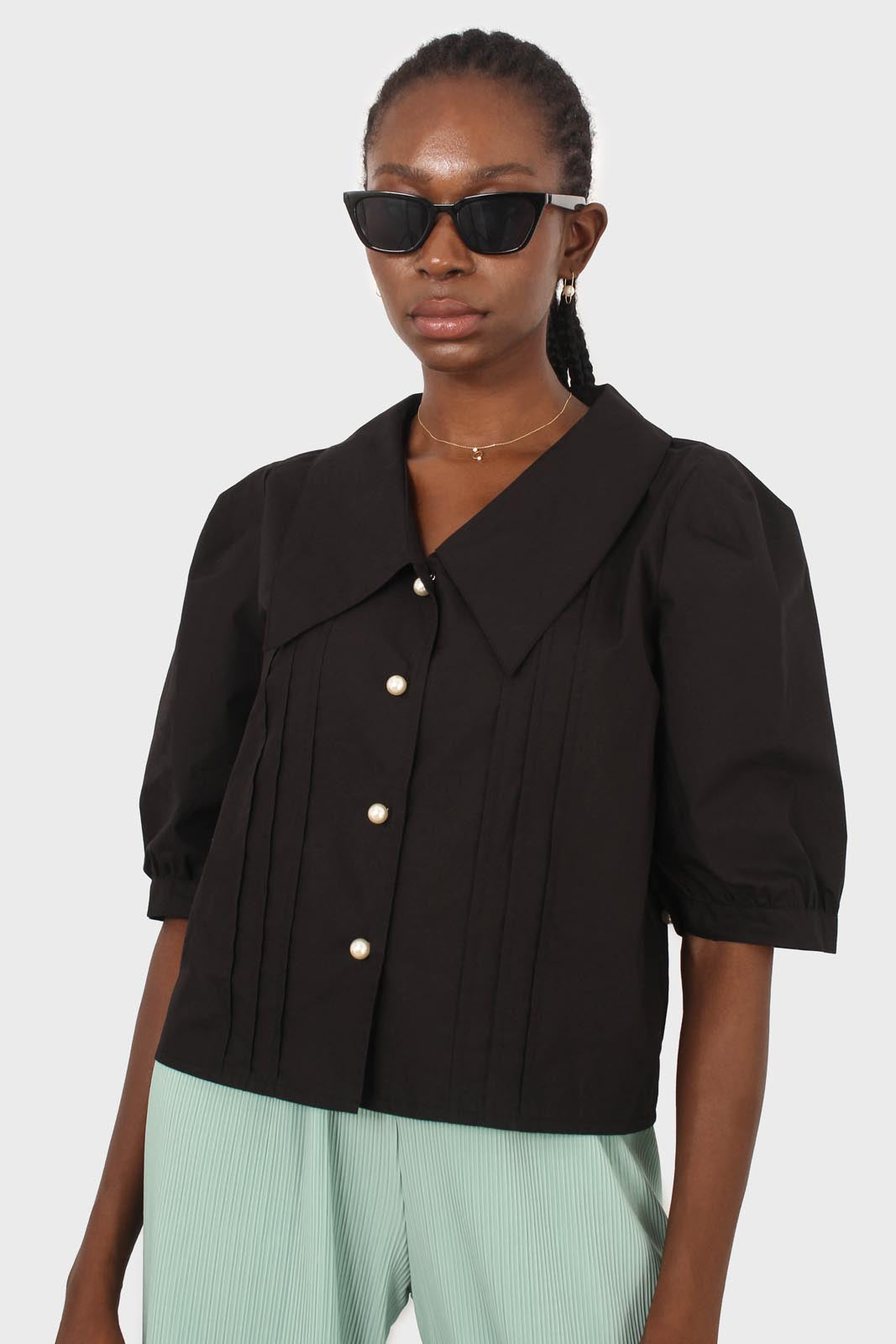 Black large collar pleated 3/4 sleeve pearl button blouse_1