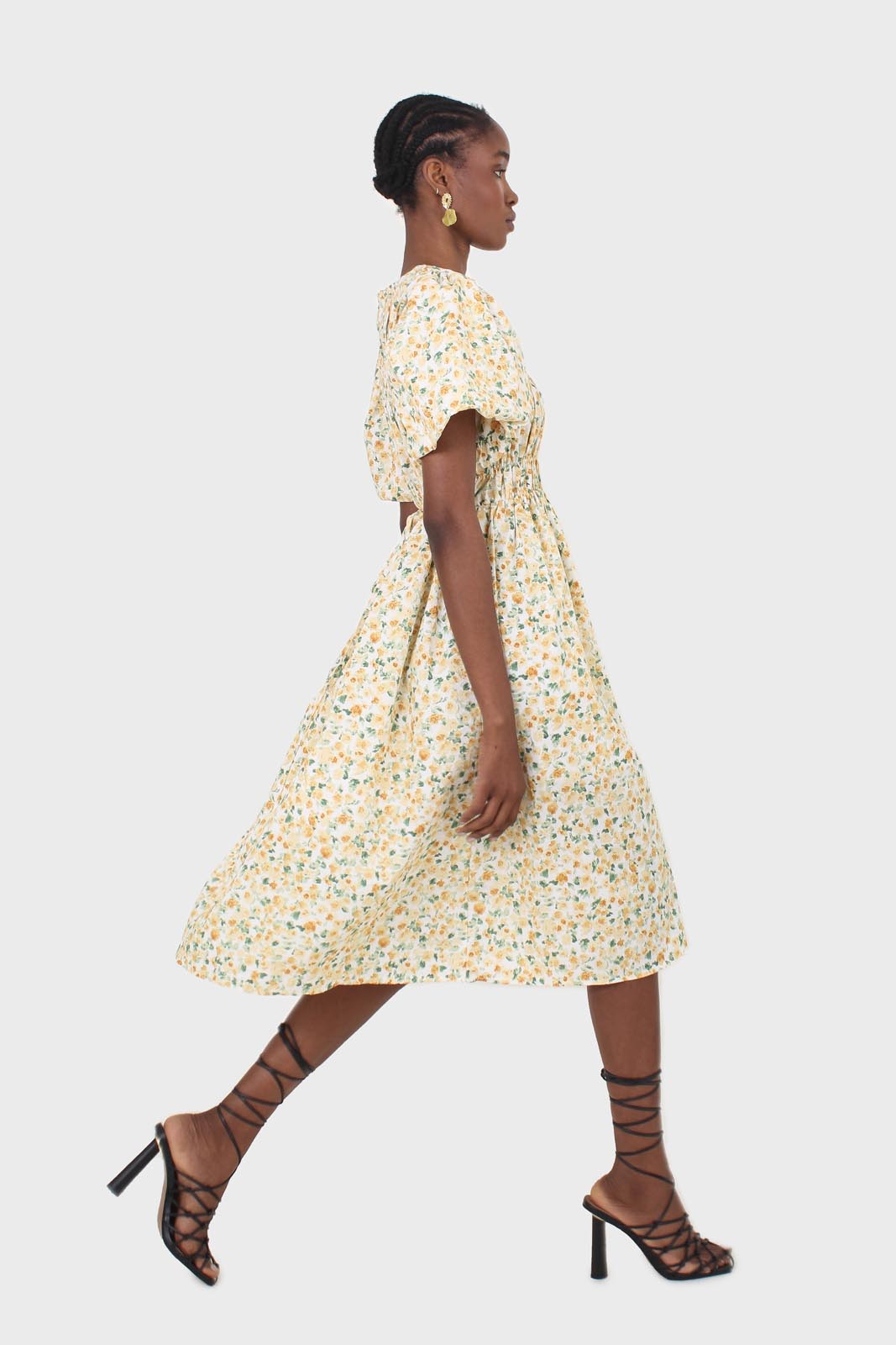 Ivory and orange tiny floral print ruched midi dress_4