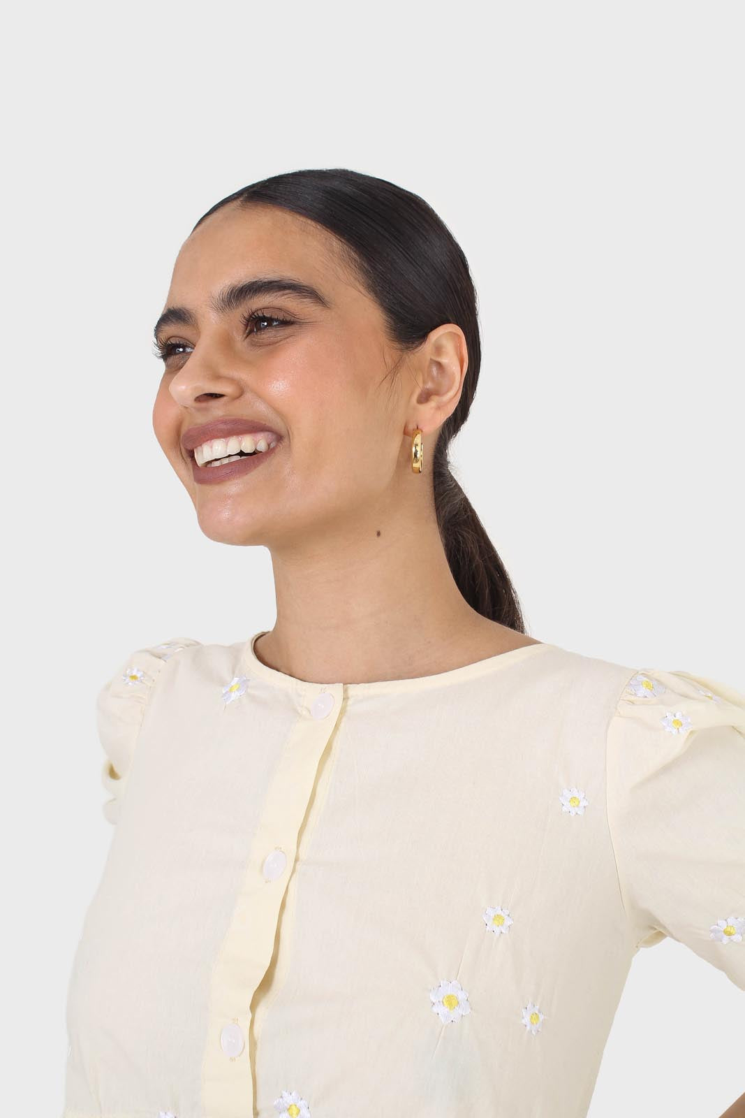 Yellow embroidered daisies peplum blouse_5