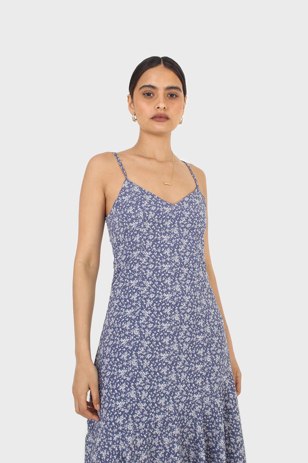 Blue floral spaghetti strap midi dress_4