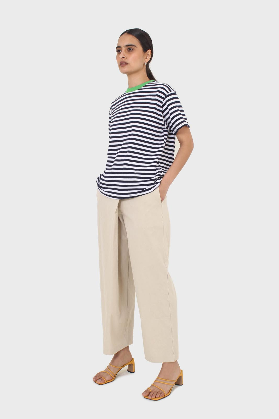 Beige asymmetric closure straight leg trousers_4