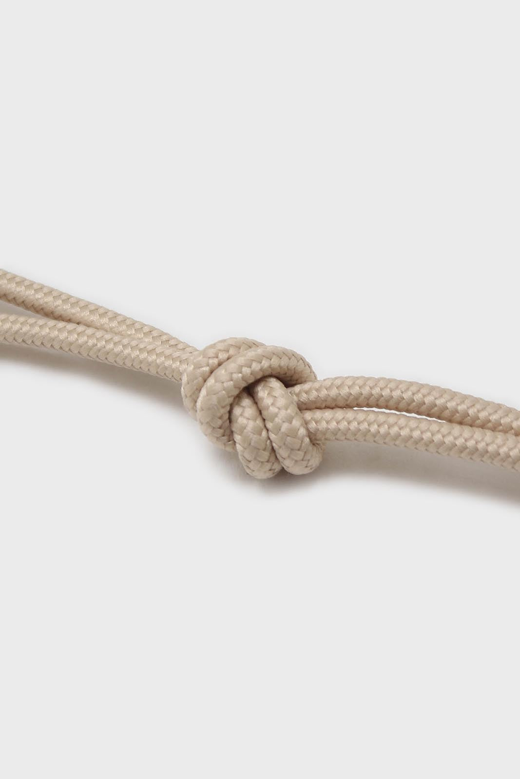 Beige face mask holder_2