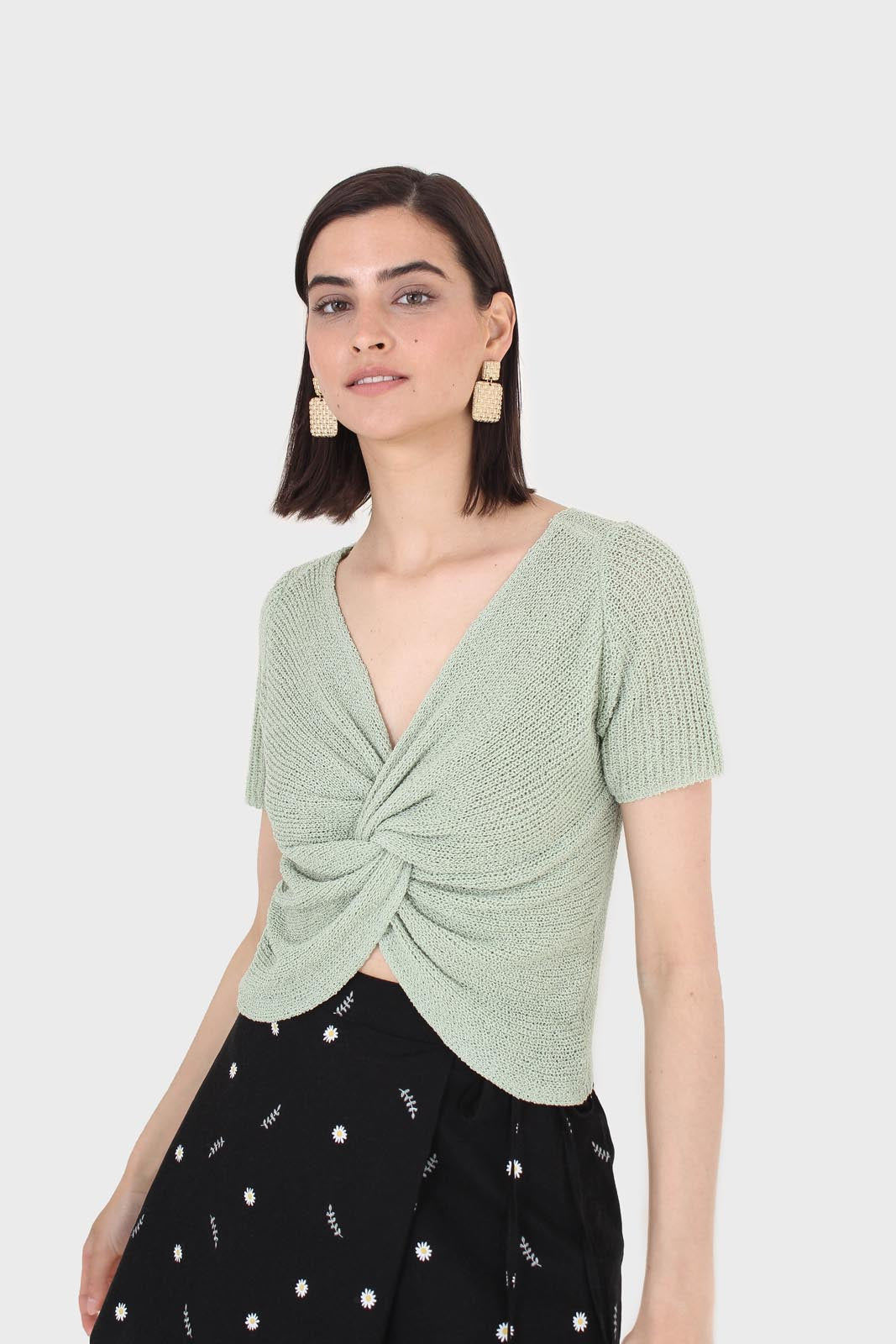Bright green twist front knitted short sleeved top_3