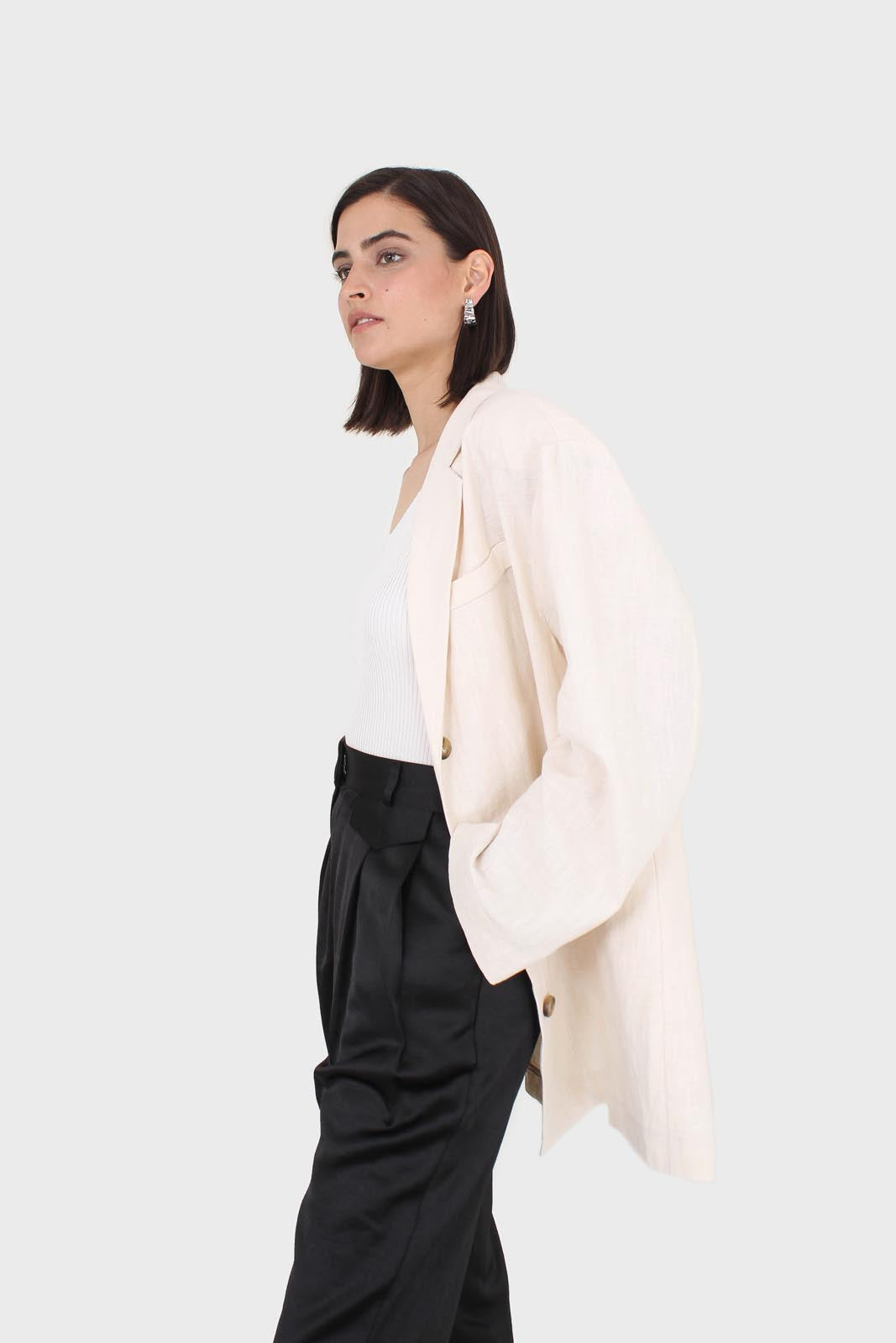 Oatmeal tortoise shell button casual linen blazer_5