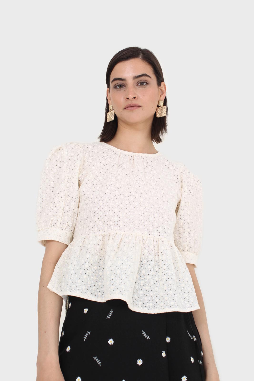 Cream eyelet puff sleeved open back blouse_1