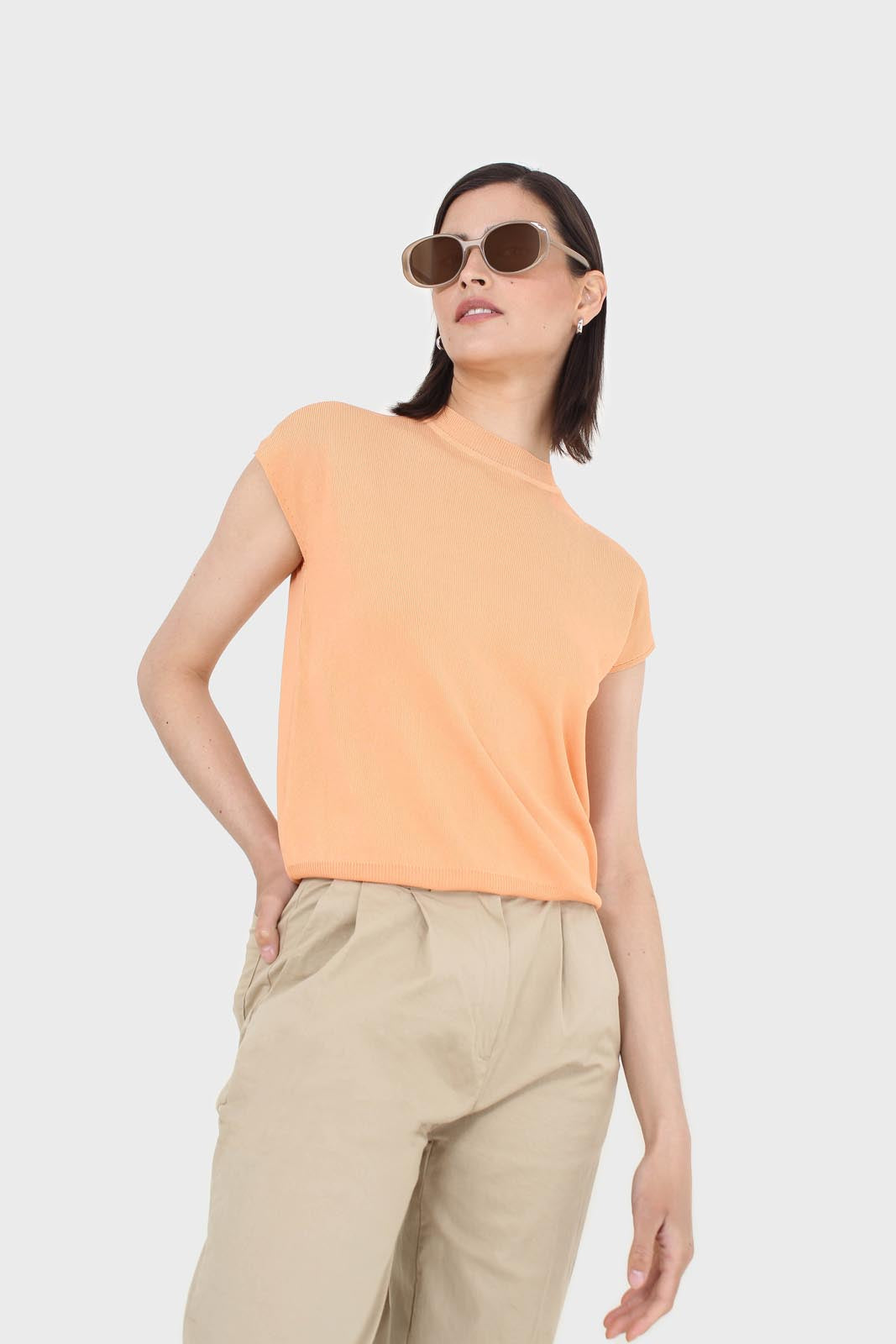 Bright orange sleeveless crewneck knitted tee_8