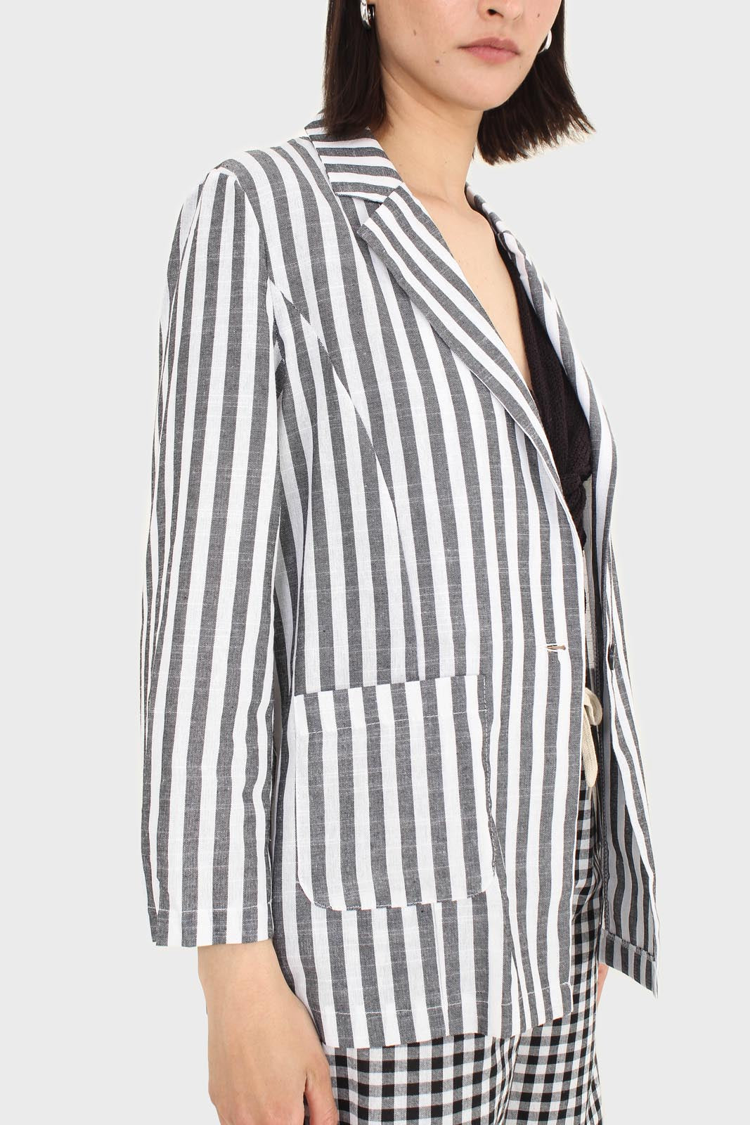 Black and ivory striped linen blazer_6