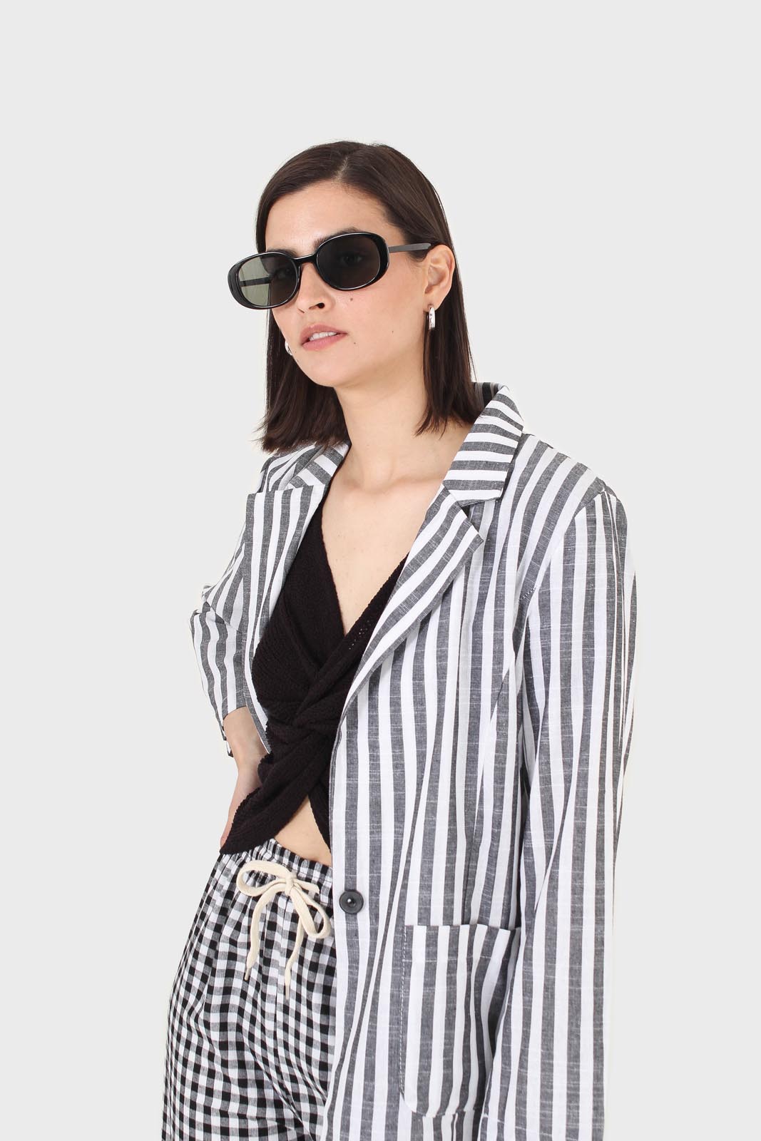 Black and ivory striped linen blazer_7