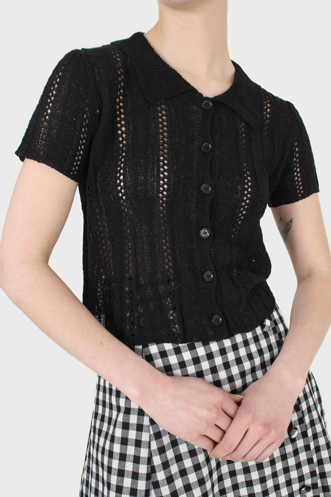 Black textured short sleeved cardigan top_8
