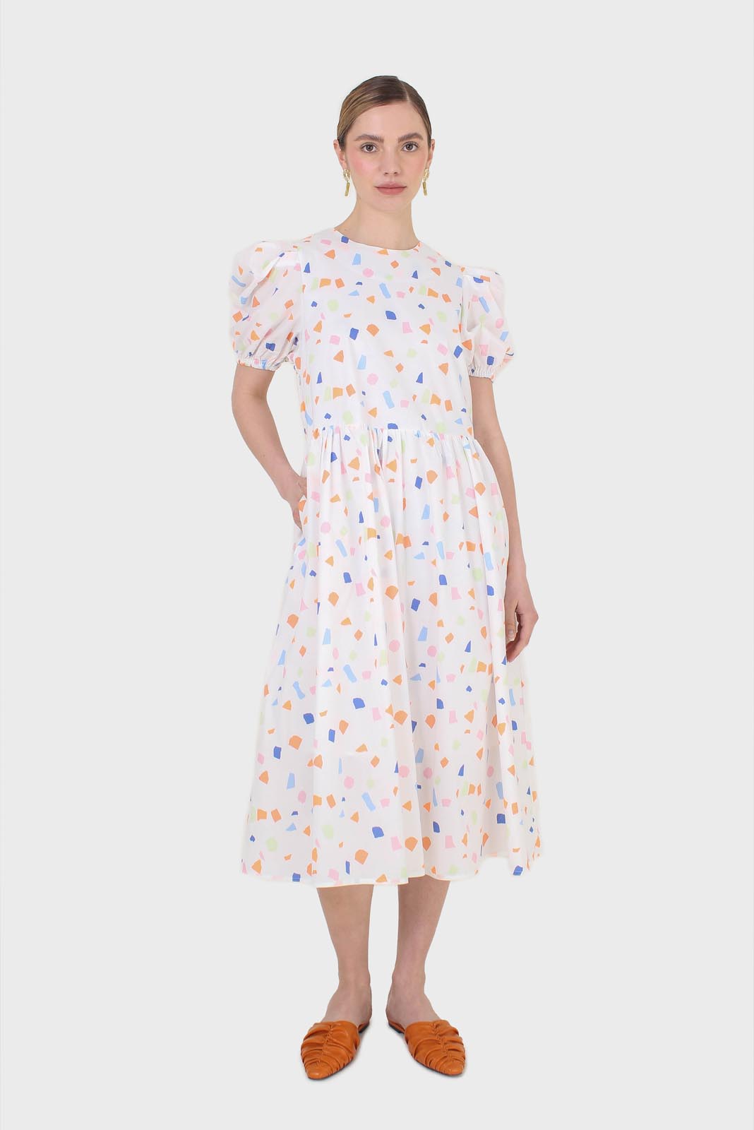 White and multicolour geometric print midi dress_1