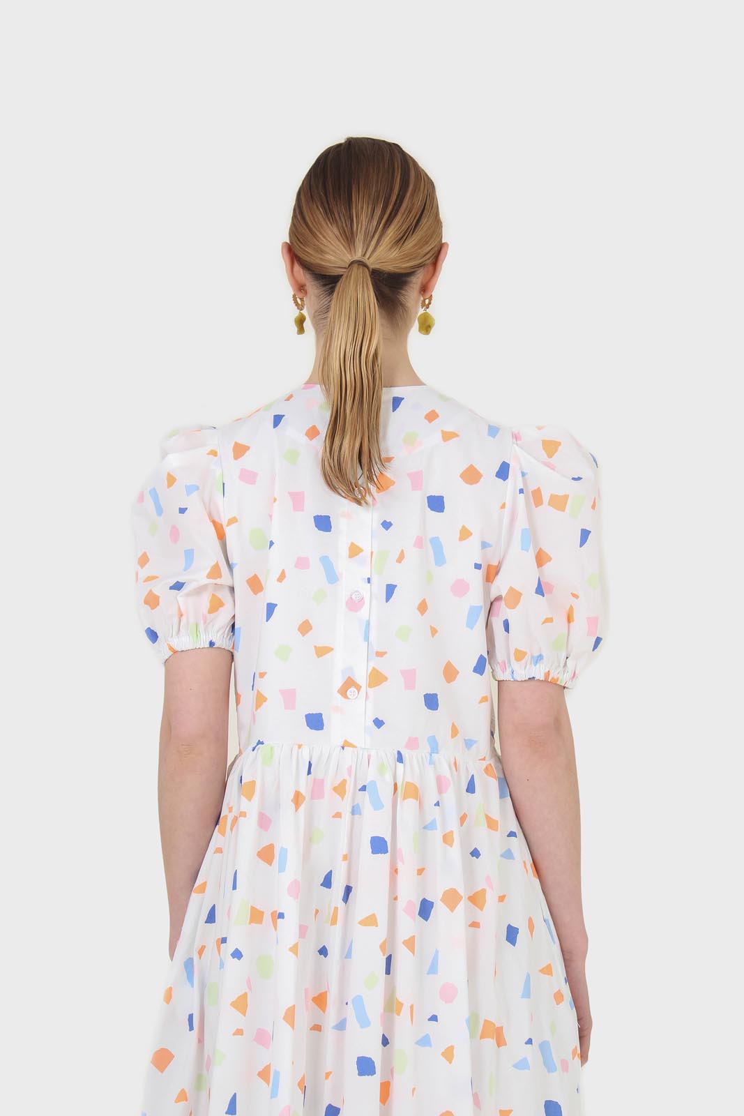 White and multicolour geometric print midi dress_7